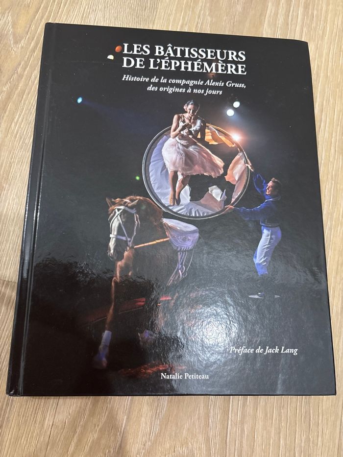 Les bâtisseurs de l’éphémère par Jack Lang sur Gruss