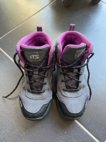 Chaussures de marche / randonnée