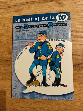 BD 2 en 1: les tuniques bleues