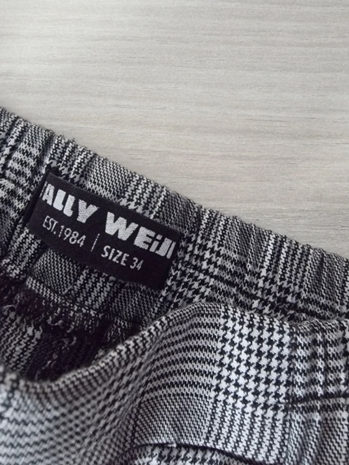 Lot pantalon 34 - photo numéro 3