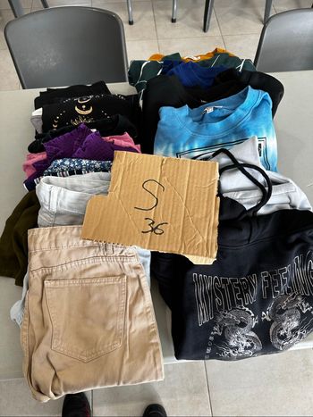 Lot de vêtements femme/ fille S