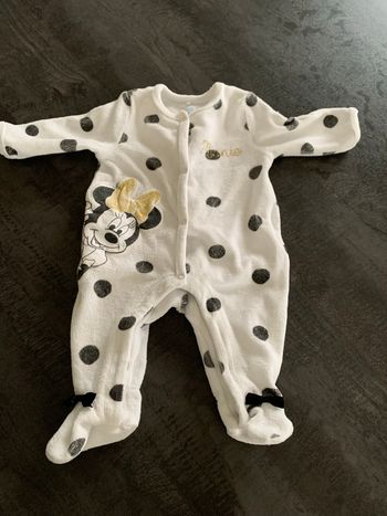 Lot de 13 pyjamas 1 mois fille