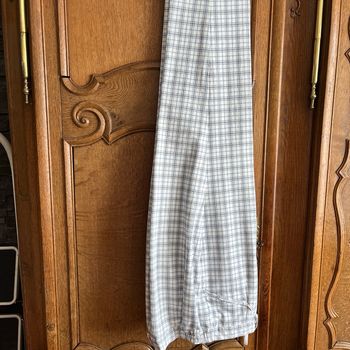Pantalon femme à carreaux bleu et blanc