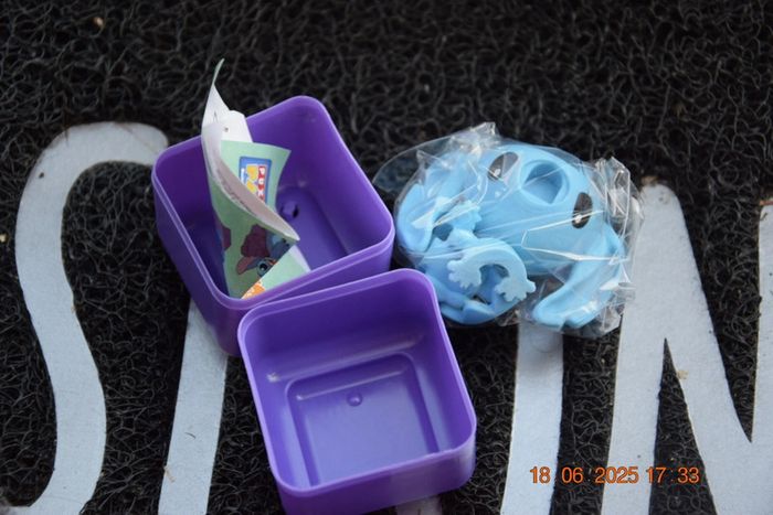 Figurine stitch puzzle palz