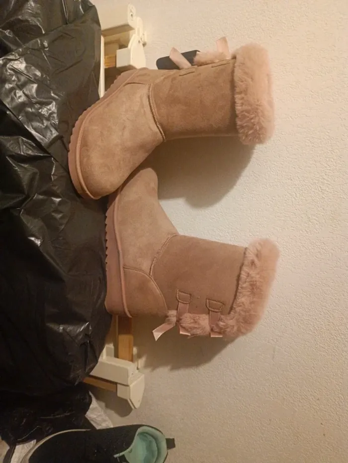 Bottes rose neuve avec étiquette taille 37 - photo numéro 3