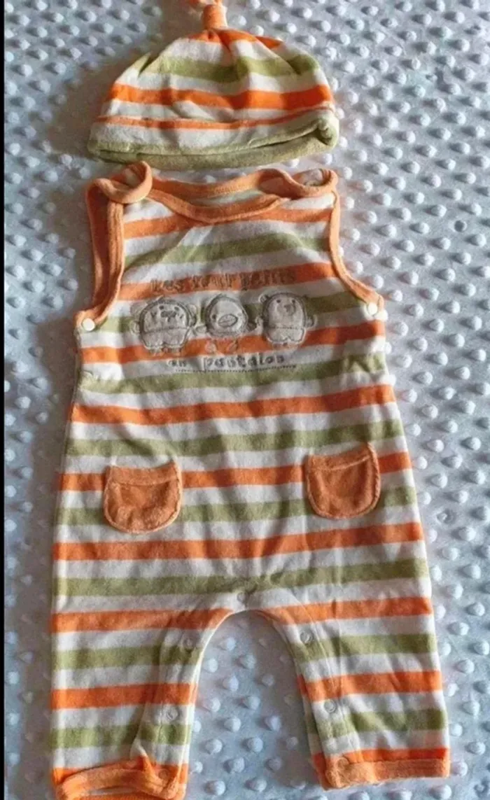 Pyjama velours sans manches et sans pieds avec bonnet 3 mois