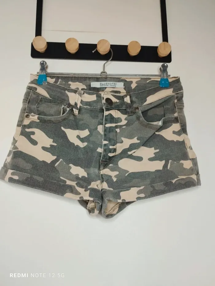 Short en jean bluenotes taille 36 ( 27 us)