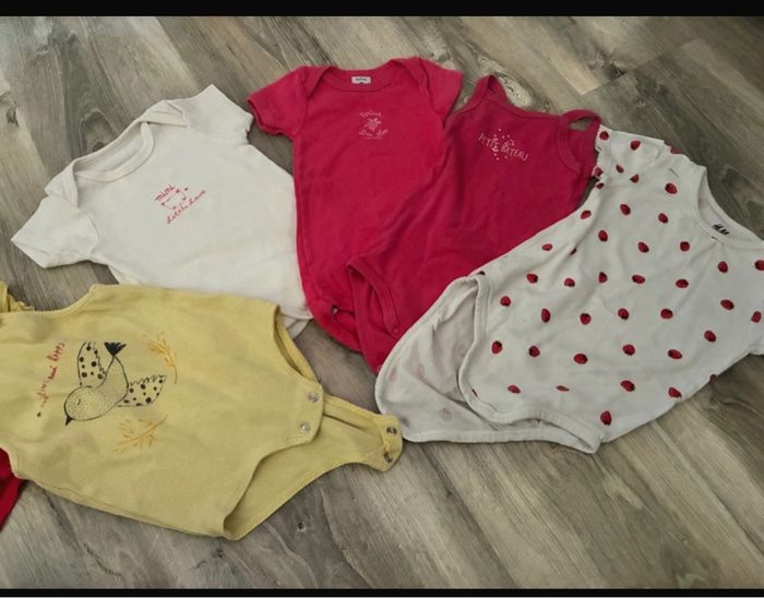 Lot de vêtements bébé 9mois - photo numéro 2