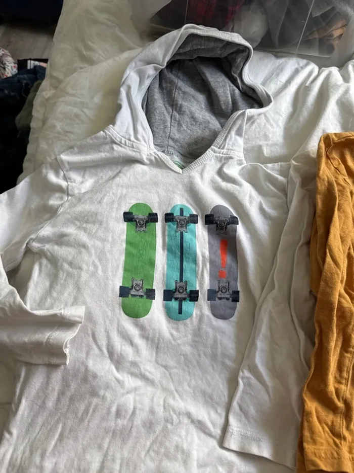 Lot tee shirt manche longue 5 ans Okaïdi - photo numéro 2