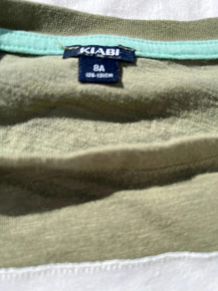 T shirt kaki taille 8 ans Kiabi - photo numéro 3