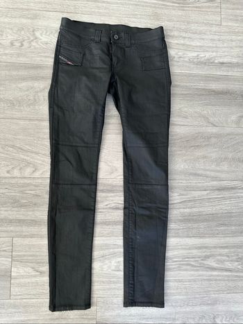 Jean denim skinny slim huilé noir en cuir Diesel T26 36 S