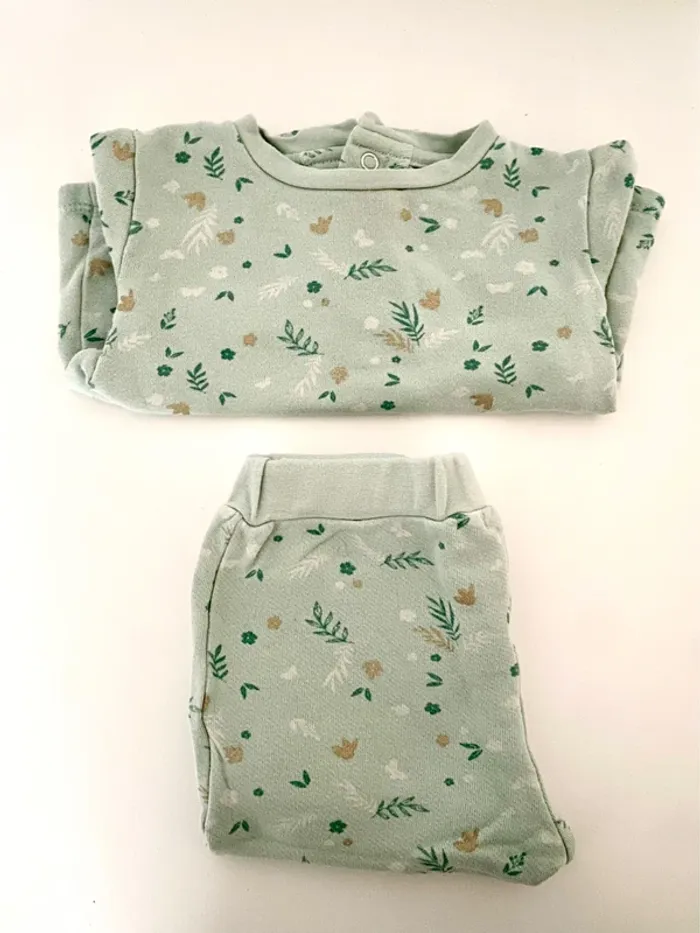 Ensemble jogging/pyjama mixte Gemo taille 12 mois TBE - photo numéro 7