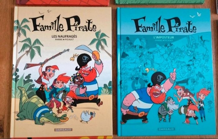 Lot 9 bd super héros et pirates : Imbattable, Crash, Famille pirate, perles et pirates, Caterina - photo numéro 3