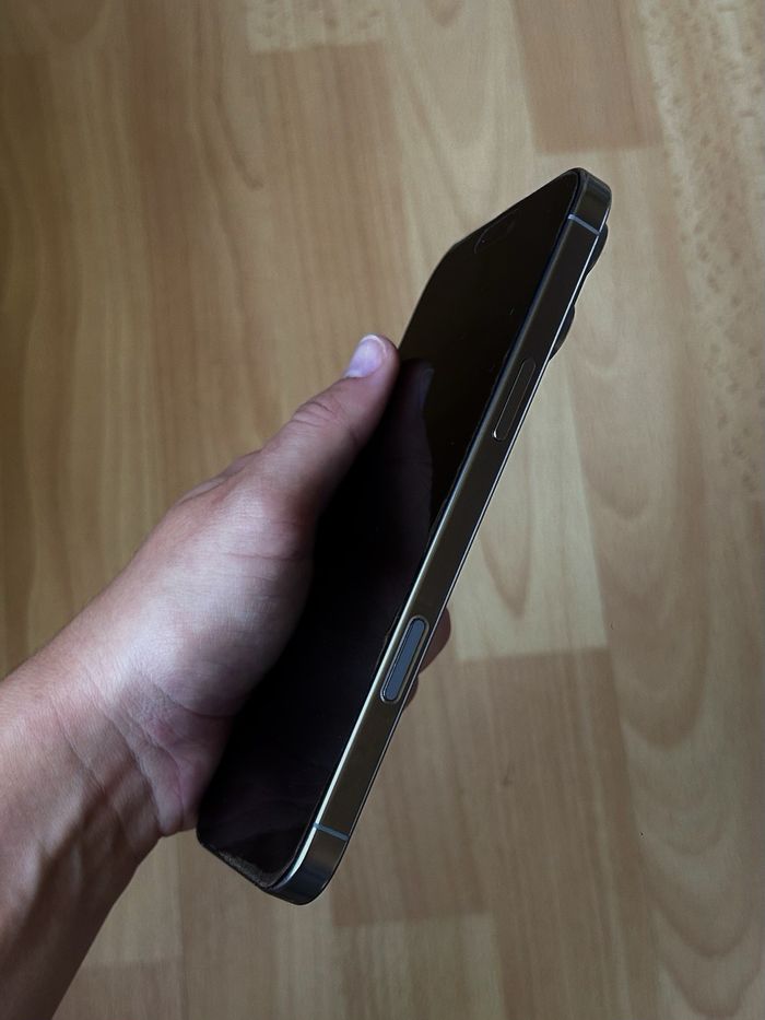 I P h o n e 15 pro max 512 GB - photo numéro 3