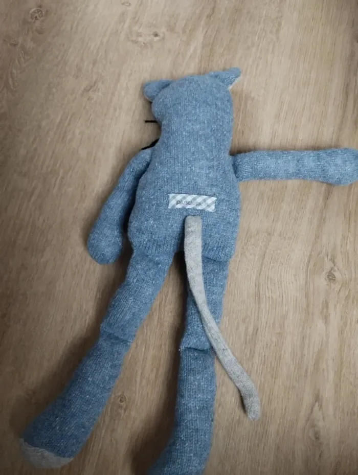 Peluche chat plus de poils - photo numéro 3