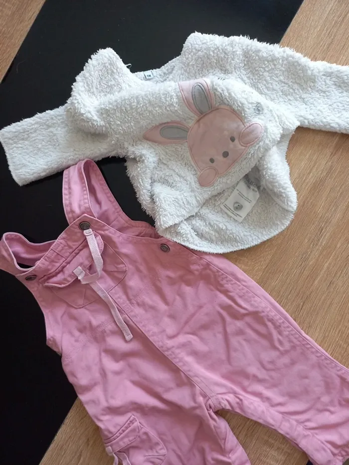 Ensemble combi et gilet bébé fille 6 mois - photo numéro 3