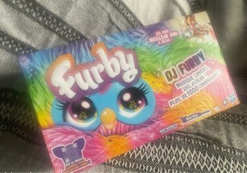 Furby dj raimbow