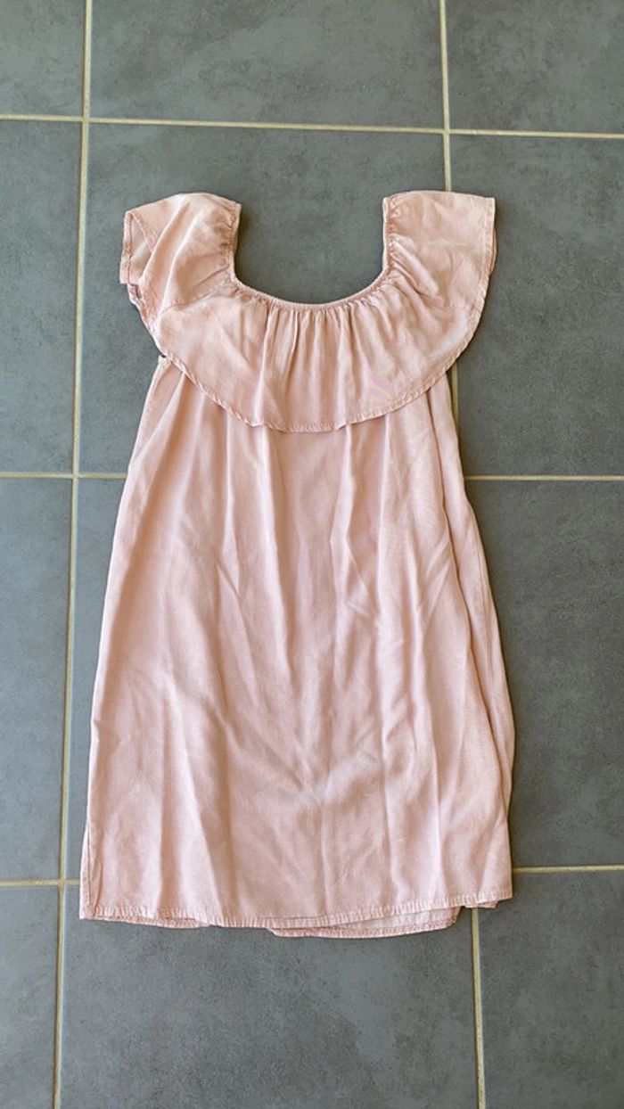 Robe rose poudré