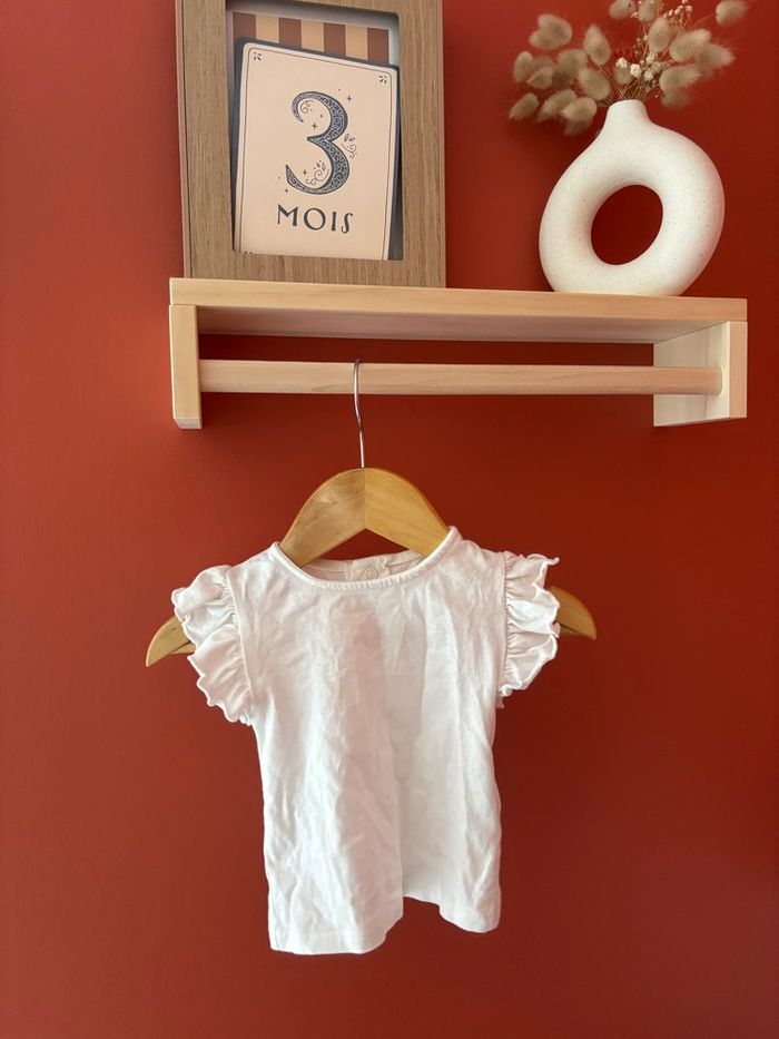 Petit top blanc Kiabi taille 3 mois neuf - photo numéro 3