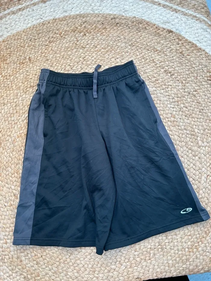 Short Garçon Champion Noir & Gris | Taille 14 ans | Très Bon État | Sport Casual | R46