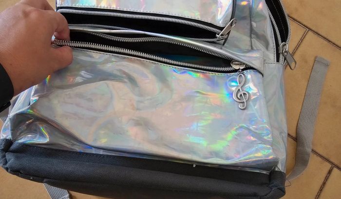 Sac a dos Love +trousse - photo numéro 4