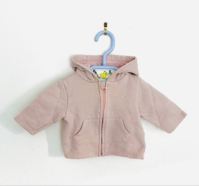 Sweat à capuche zippé « Kiabi » taille 3 mois - photo numéro 4