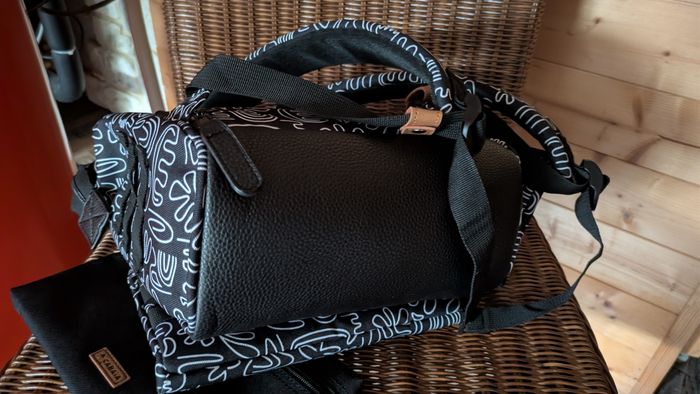 Sac a dos cabaia avec plusieurs pochettes - photo numéro 3