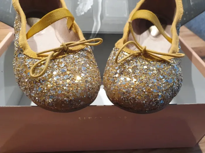 Ballerines dorées - photo numéro 2