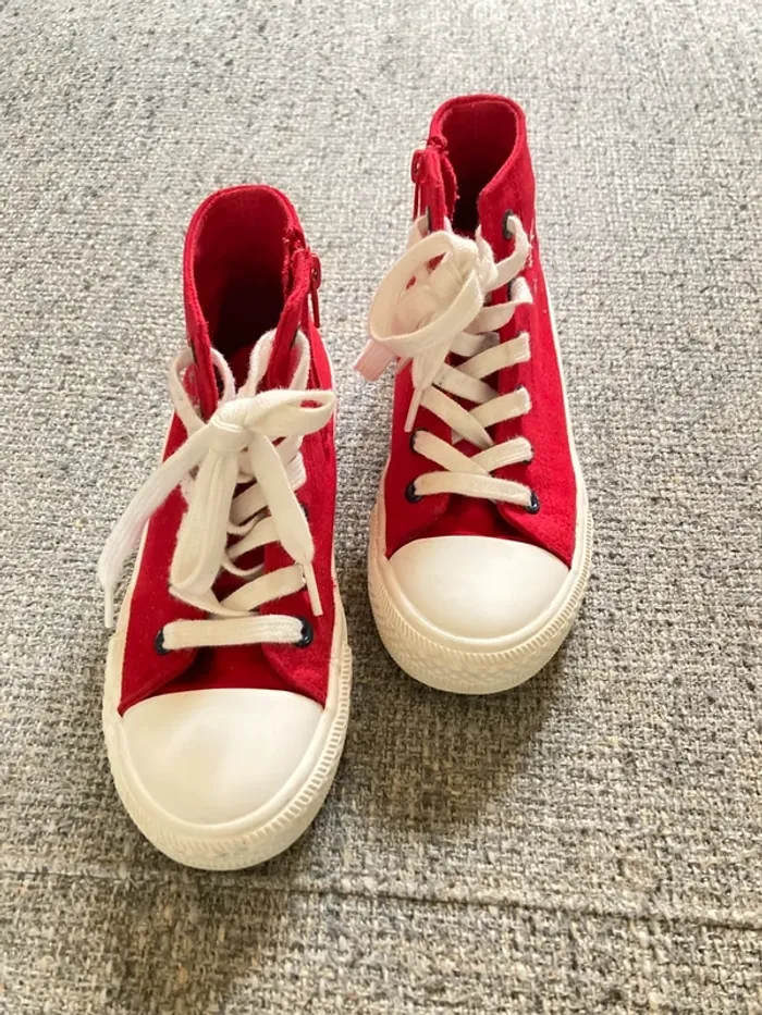 Chaussures montante type converse - photo numéro 3