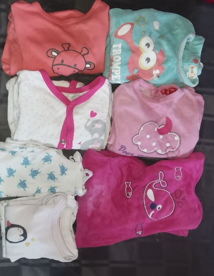 Vêtements gros lots 12 mois - photo numéro 2
