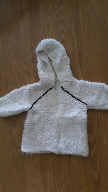 gilet capuche doux 12 mois