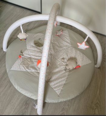 Tapis d’éveil avec arche - Vertbaudet