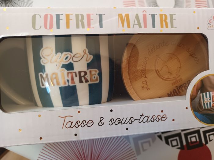 Coffret cadeau maître tasse et sous tasse Neuf valeur 20€ - photo numéro 2