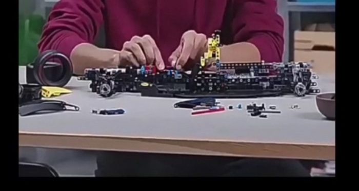 Lego RedBull f1 jamais déballé - photo numéro 3