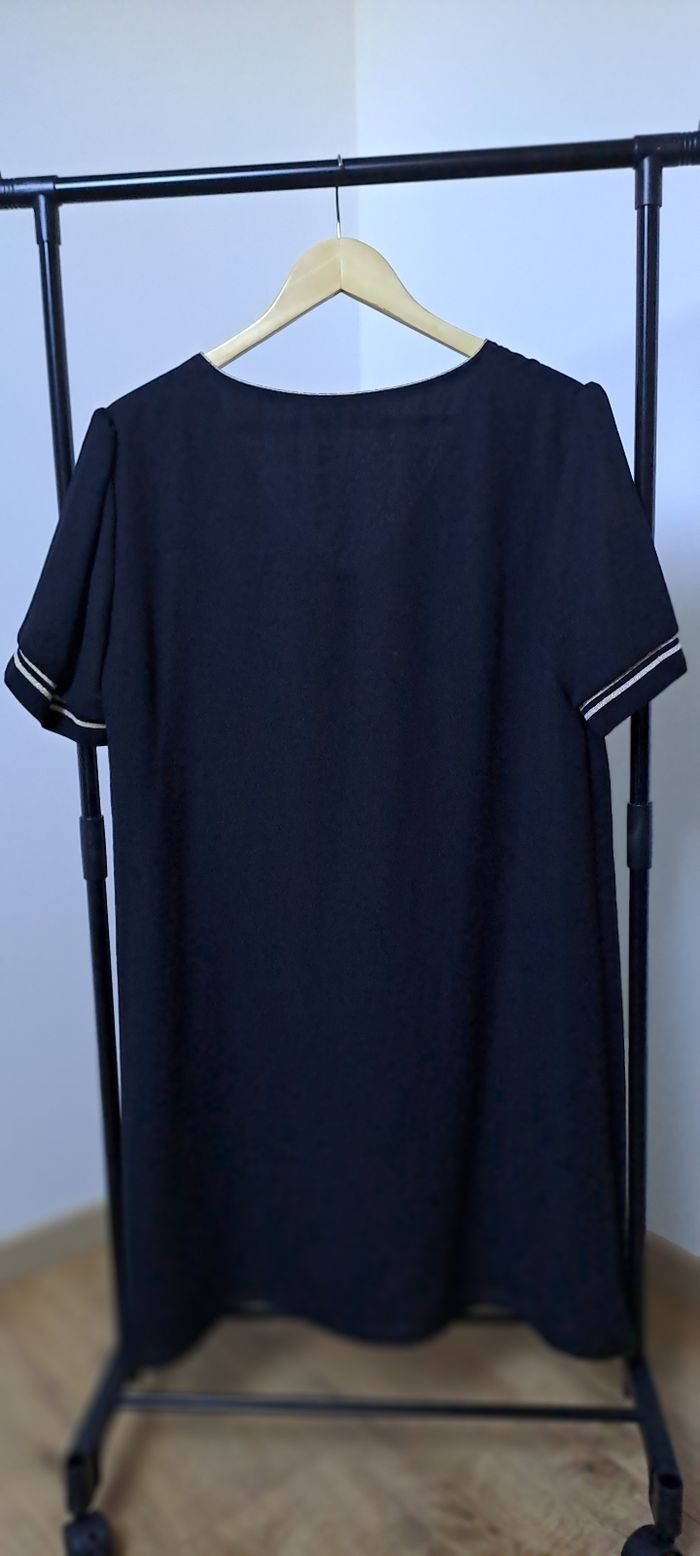 Robe manches courtes - photo numéro 2