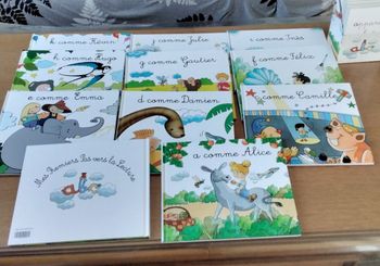 Mes premiers pas vers la lecture  ,livre de A à K , boîte de 200 fiches de A à  Z ,’Hachette 