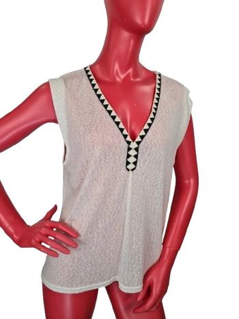 Tee-shirt cache cache