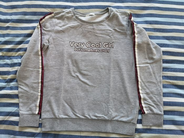 Pull gris