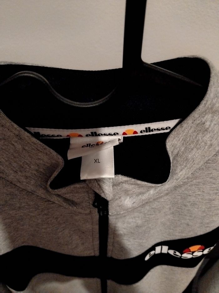 Vest ellesse neuf - photo numéro 4