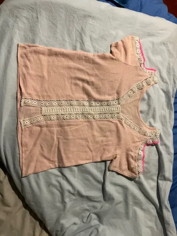 Tee-shirt dentelle
