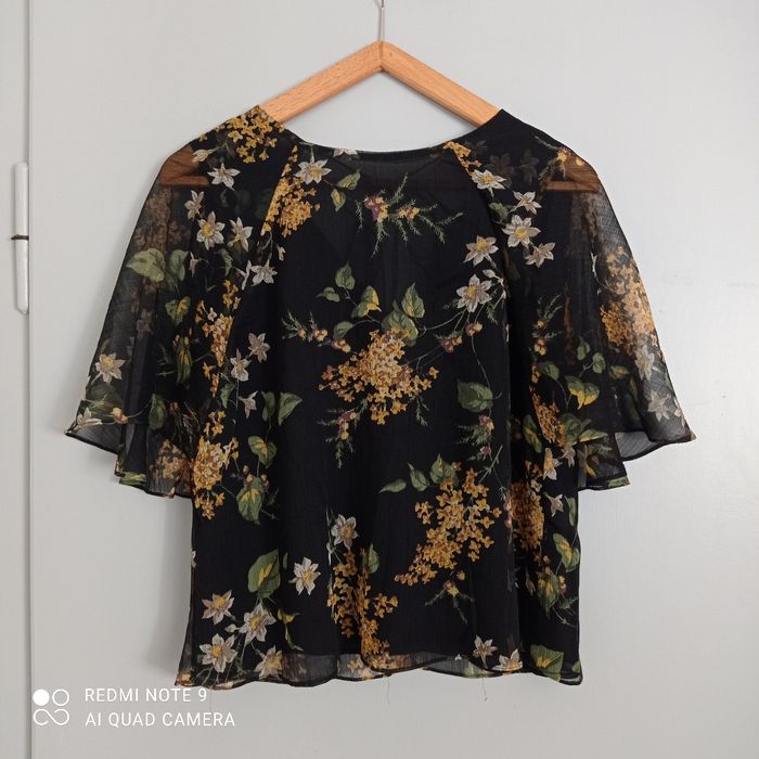 Blouse noire à fleurs t38