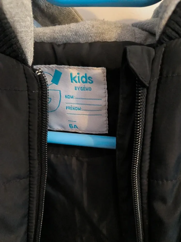 Veste/blazer demi saison à capuche. Gémo. 6ans - photo numéro 4