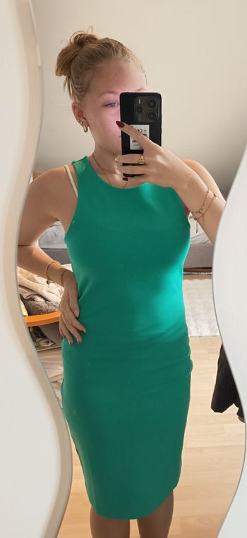 Robe verte moulante
