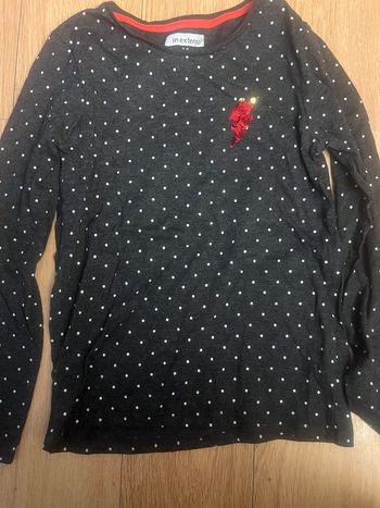 T shirt noir à pois blanc avec petit motif en sequins