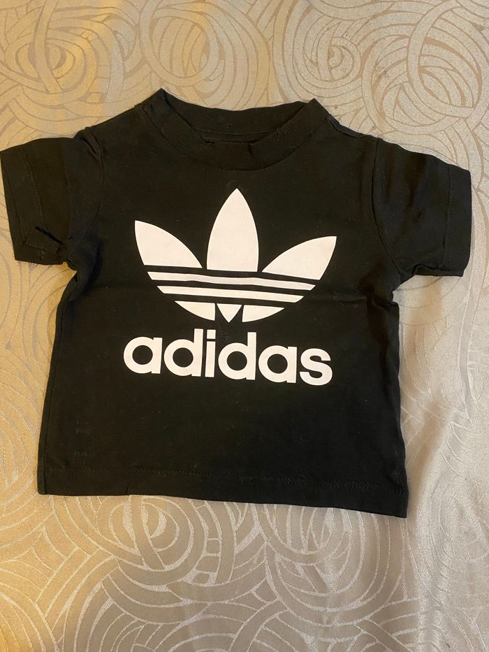 T-shirt Adidas