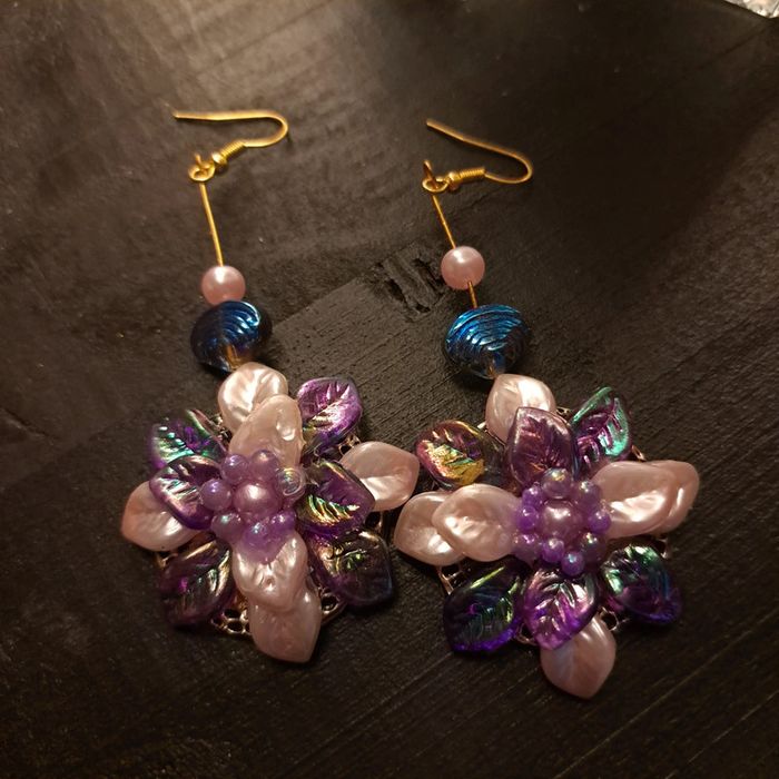 Boucles d'oreilles pendante violette et rose - photo numéro 9