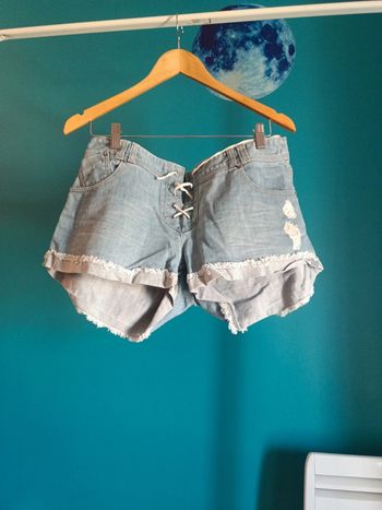 Short jeans