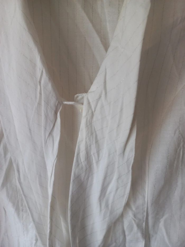 Chemise blanche avec brillant argent - photo numéro 4