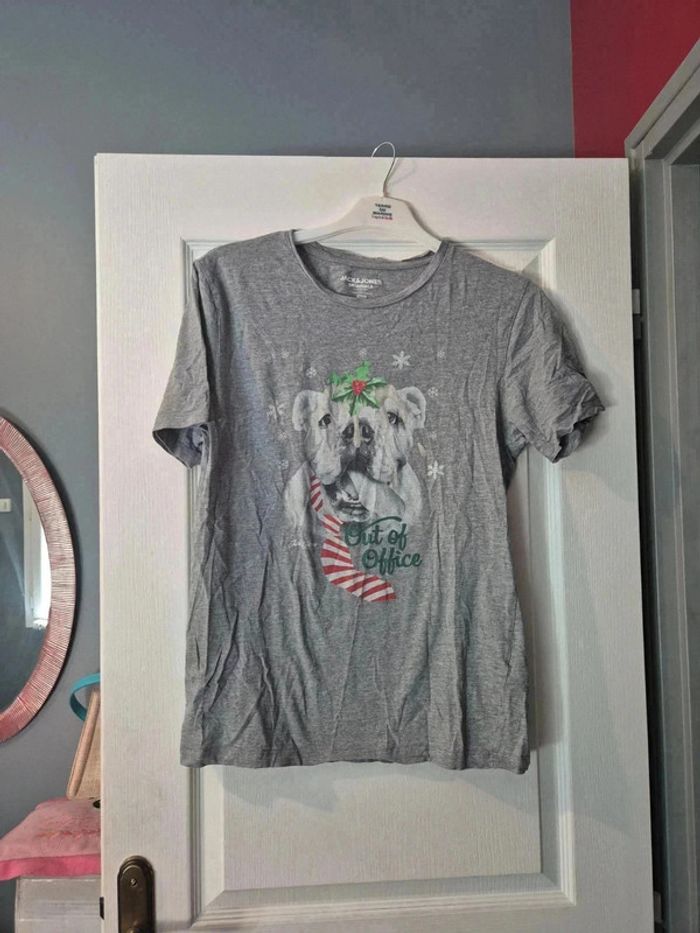 Tee shirt