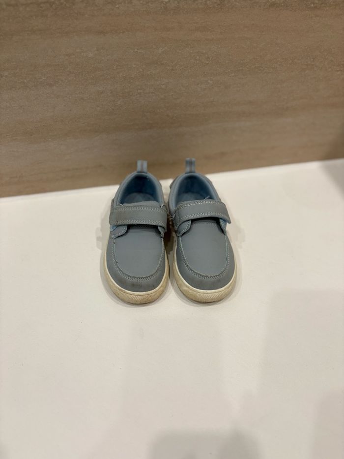 👟 Jolie paire de chaussures pour enfant – Très bon état ! - photo numéro 4